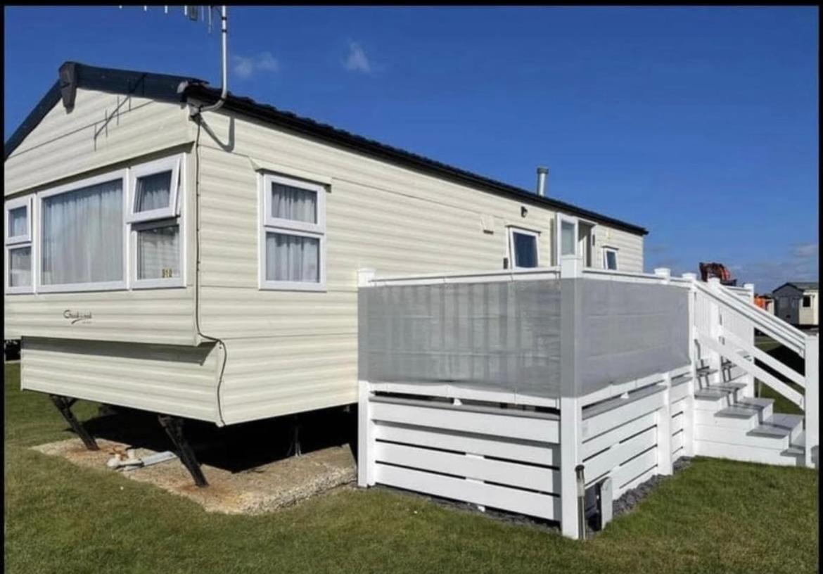 Sea Lets Hotel Selsey Buitenkant foto